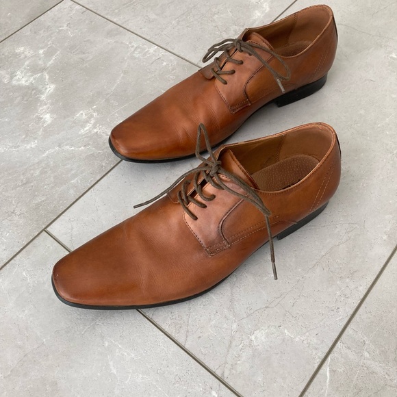 Rarely worn - Picture 11 of 11